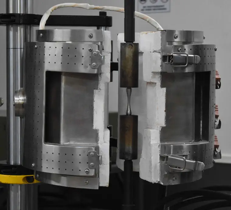 Furnace high temperature testing in TCR Lab